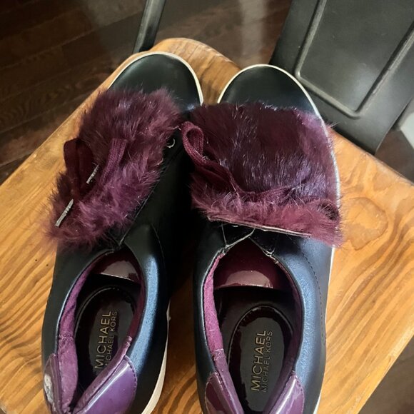 Michael Kors Black & Burgundy Fur Pom Sneakers – Size 8.5 – Statement Shoes - Picture 3 of 4